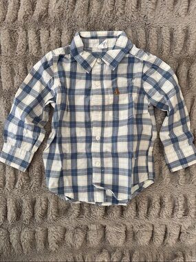 GAP Blue and White Plaid Button-Down Shirt